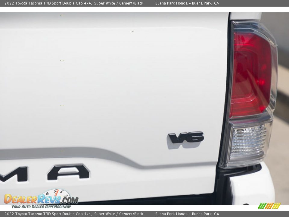 2022 Toyota Tacoma TRD Sport Double Cab 4x4 Super White / Cement/Black Photo #12