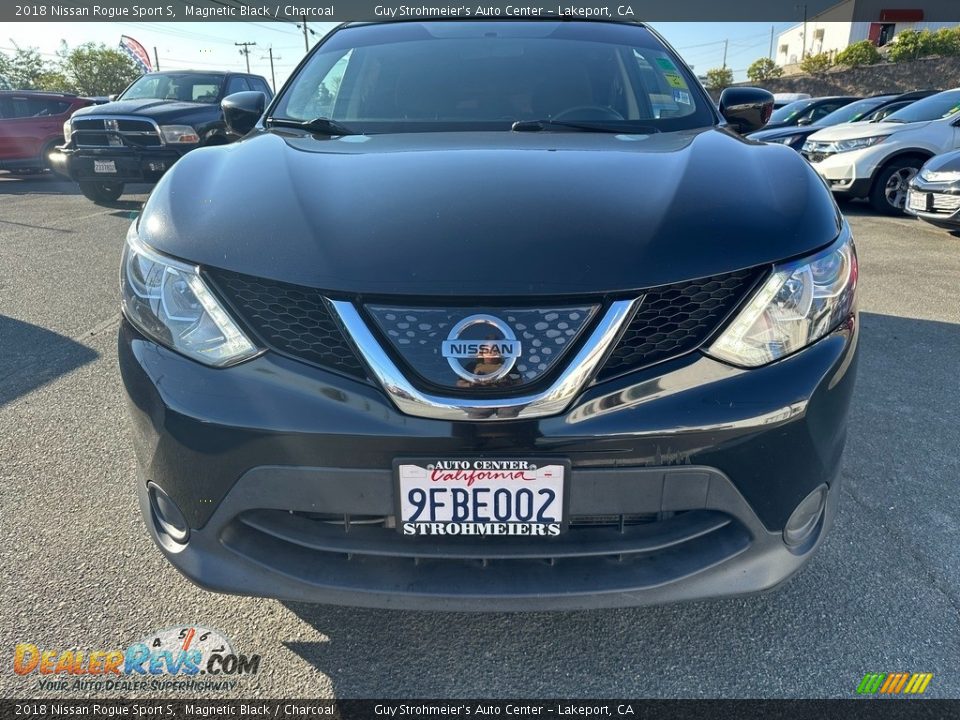 2018 Nissan Rogue Sport S Magnetic Black / Charcoal Photo #2