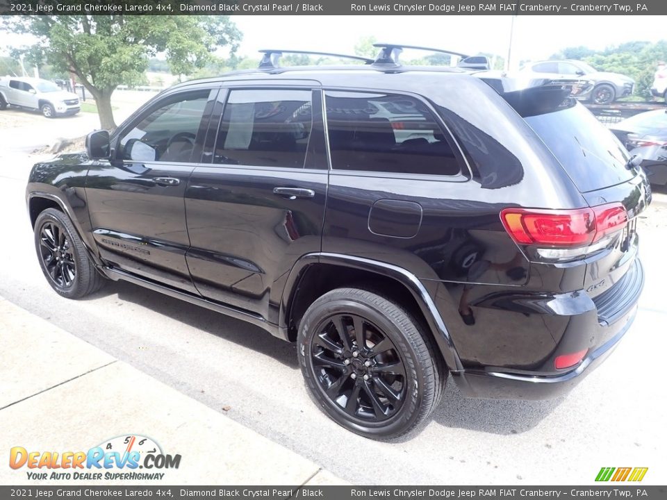 2021 Jeep Grand Cherokee Laredo 4x4 Diamond Black Crystal Pearl / Black Photo #6