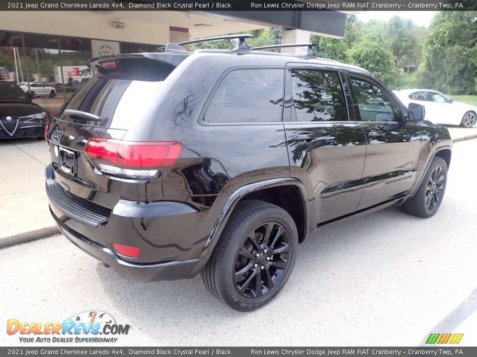 2021 Jeep Grand Cherokee Laredo 4x4 Diamond Black Crystal Pearl / Black Photo #8