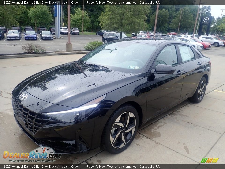 2023 Hyundai Elantra SEL Onyx Black / Medium Gray Photo #7