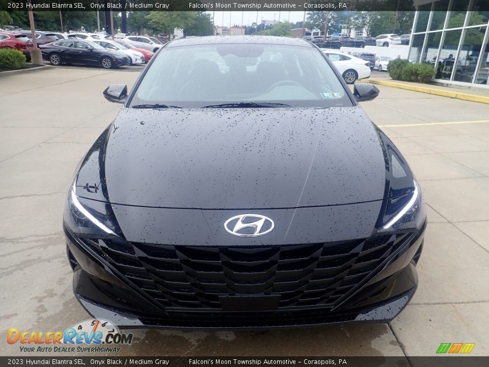 2023 Hyundai Elantra SEL Onyx Black / Medium Gray Photo #8