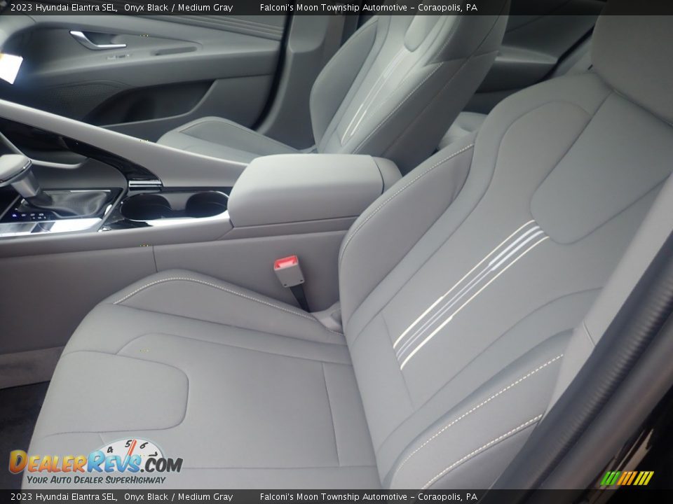 2023 Hyundai Elantra SEL Onyx Black / Medium Gray Photo #11