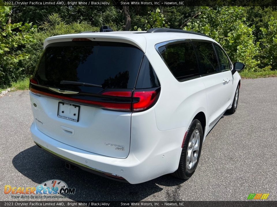 2023 Chrysler Pacifica Limited AWD Bright White / Black/Alloy Photo #6