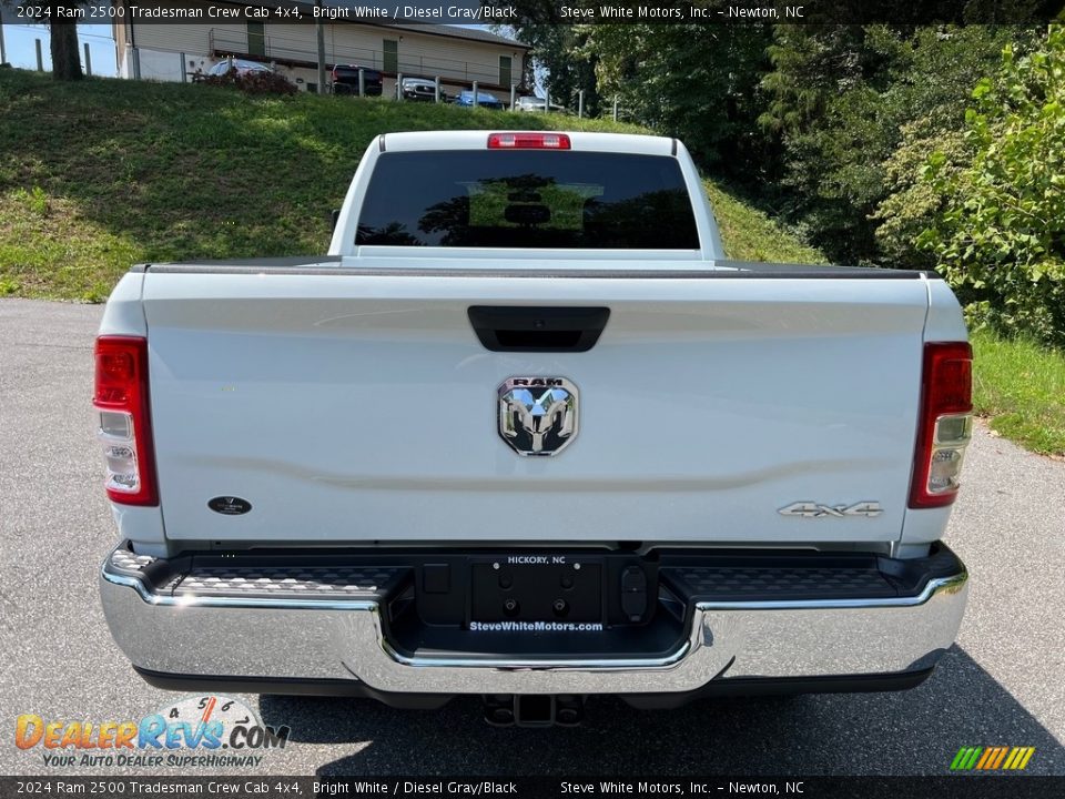 2024 Ram 2500 Tradesman Crew Cab 4x4 Bright White / Diesel Gray/Black Photo #7