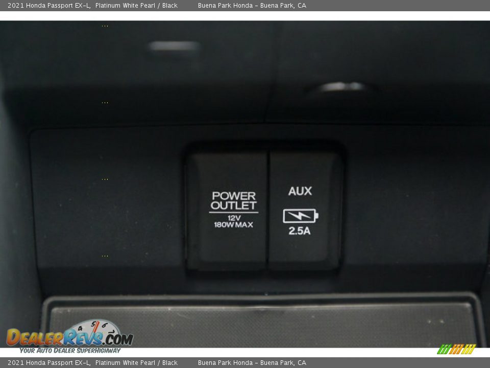 2021 Honda Passport EX-L Platinum White Pearl / Black Photo #18