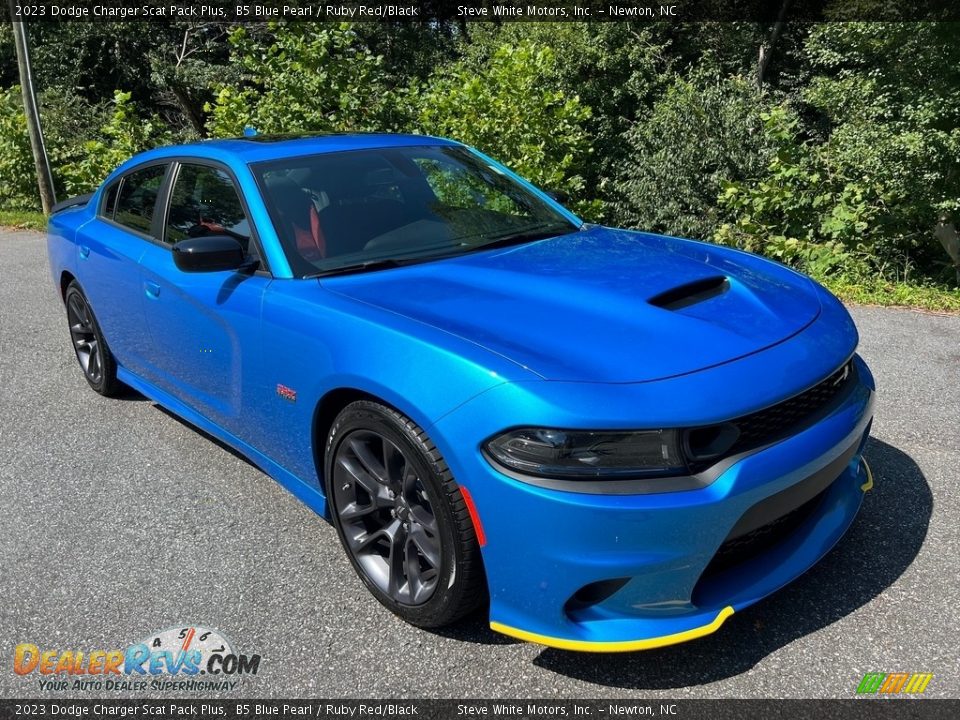 Front 3/4 View of 2023 Dodge Charger Scat Pack Plus Photo #4