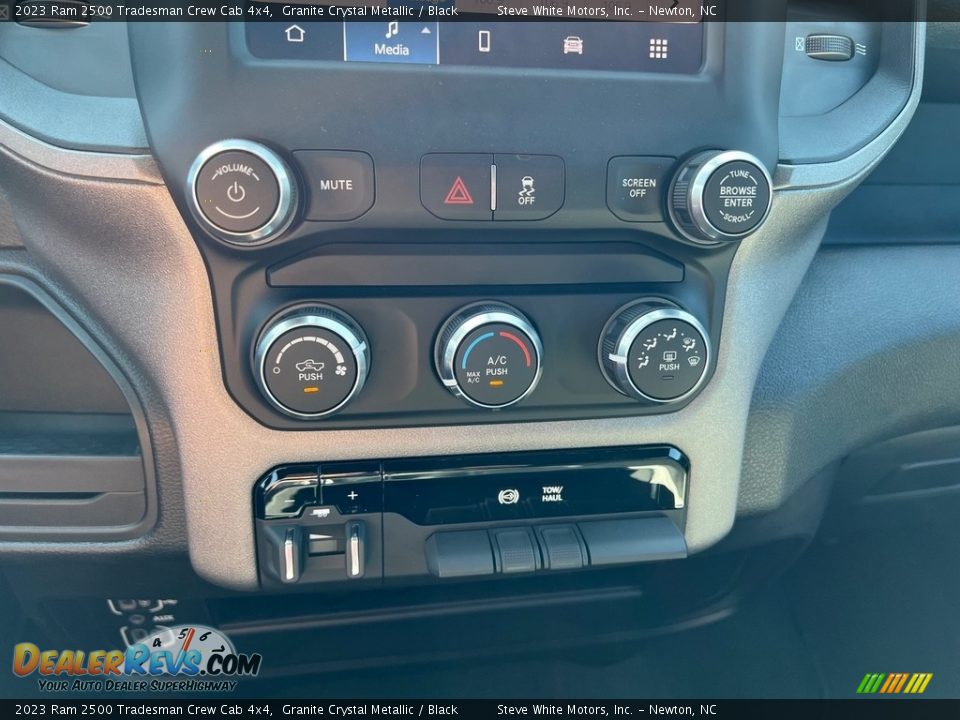 2023 Ram 2500 Tradesman Crew Cab 4x4 Granite Crystal Metallic / Black Photo #23