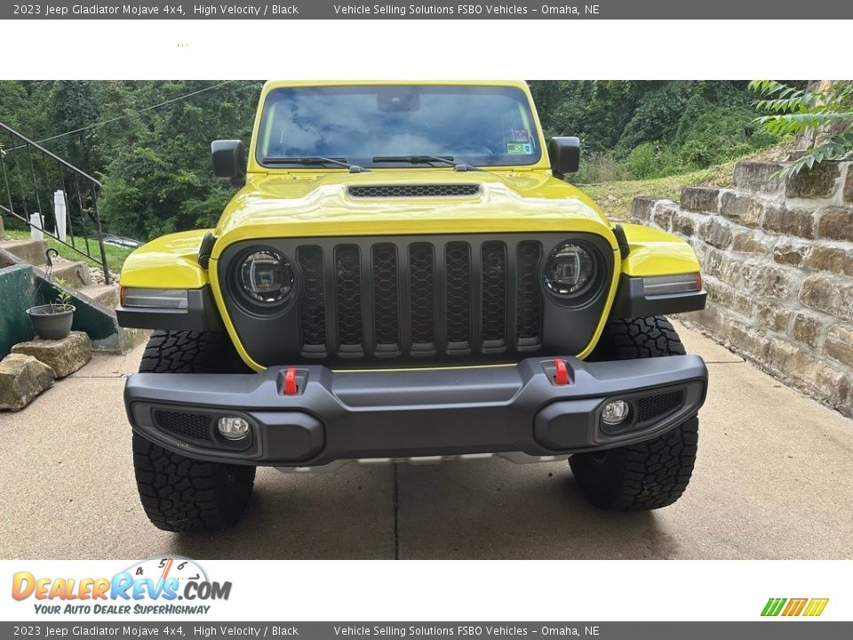 2023 Jeep Gladiator Mojave 4x4 High Velocity / Black Photo #2