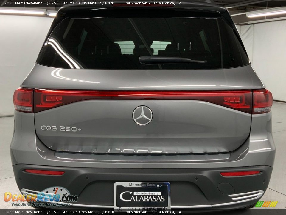 2023 Mercedes-Benz EQB 250 Mountain Gray Metallic / Black Photo #5