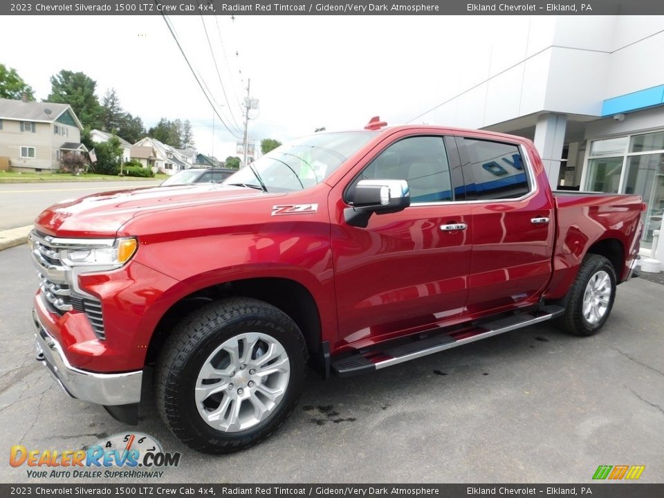 Front 3/4 View of 2023 Chevrolet Silverado 1500 LTZ Crew Cab 4x4 Photo #1