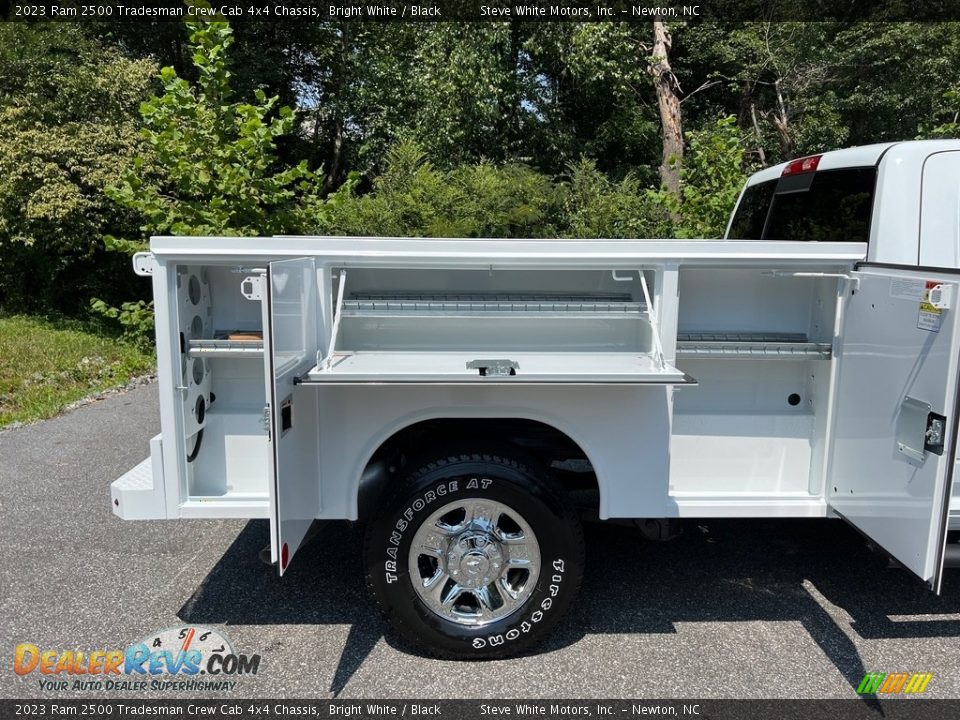 2023 Ram 2500 Tradesman Crew Cab 4x4 Chassis Bright White / Black Photo #7