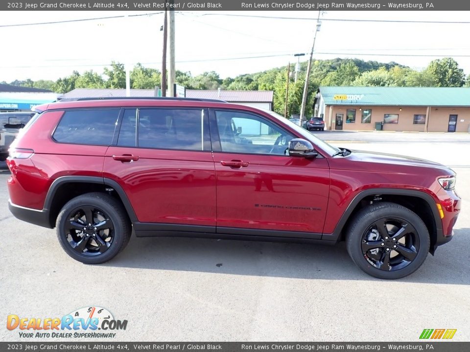 2023 Jeep Grand Cherokee L Altitude 4x4 Velvet Red Pearl / Global Black Photo #7