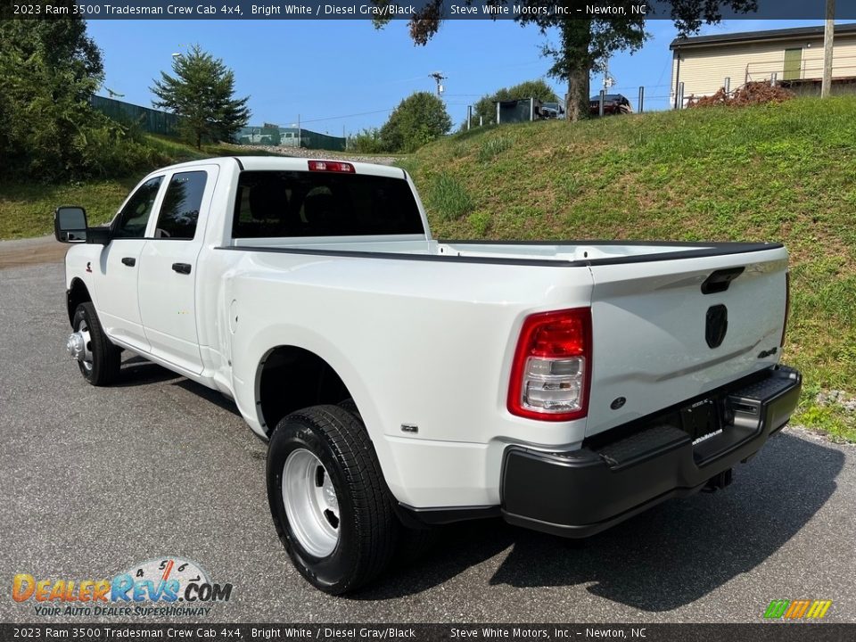 2023 Ram 3500 Tradesman Crew Cab 4x4 Bright White / Diesel Gray/Black Photo #9