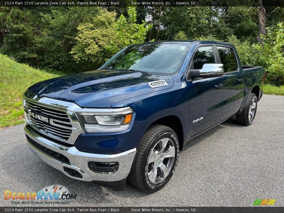 2024 Ram 1500 Laramie Crew Cab 4x4 Patriot Blue Pearl / Black Photo #2