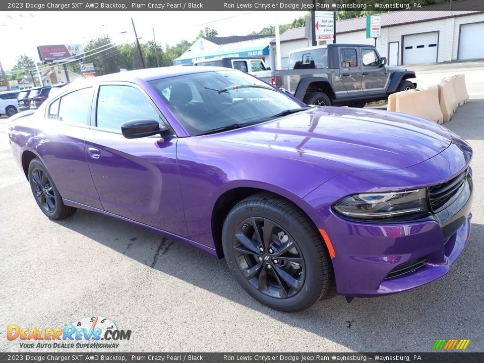 2023 Dodge Charger SXT AWD Blacktop Plum Crazy Pearl / Black Photo #8