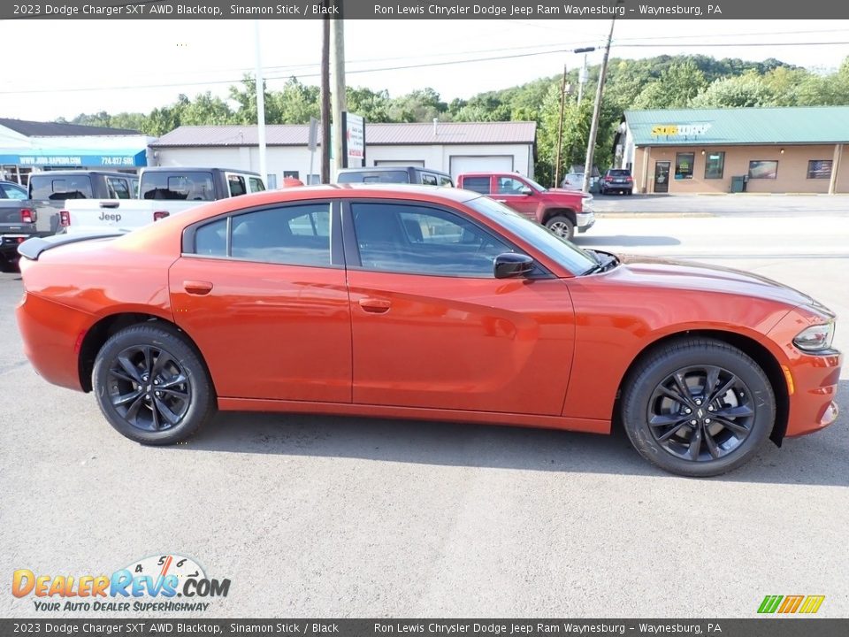 2023 Dodge Charger SXT AWD Blacktop Sinamon Stick / Black Photo #7