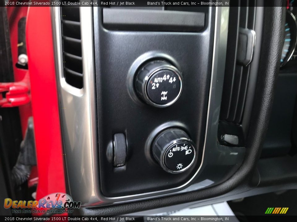 2018 Chevrolet Silverado 1500 LT Double Cab 4x4 Red Hot / Jet Black Photo #13