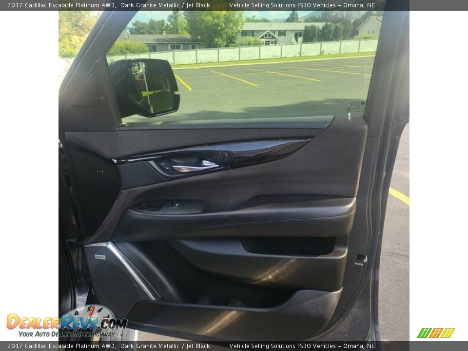 Door Panel of 2017 Cadillac Escalade Platinum 4WD Photo #5