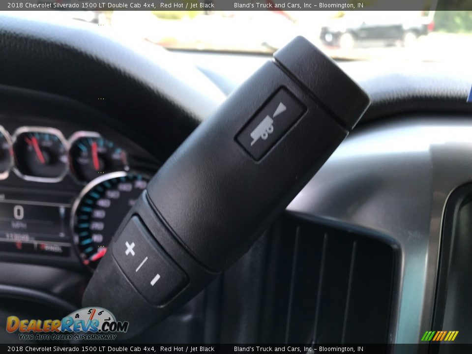 2018 Chevrolet Silverado 1500 LT Double Cab 4x4 Red Hot / Jet Black Photo #20