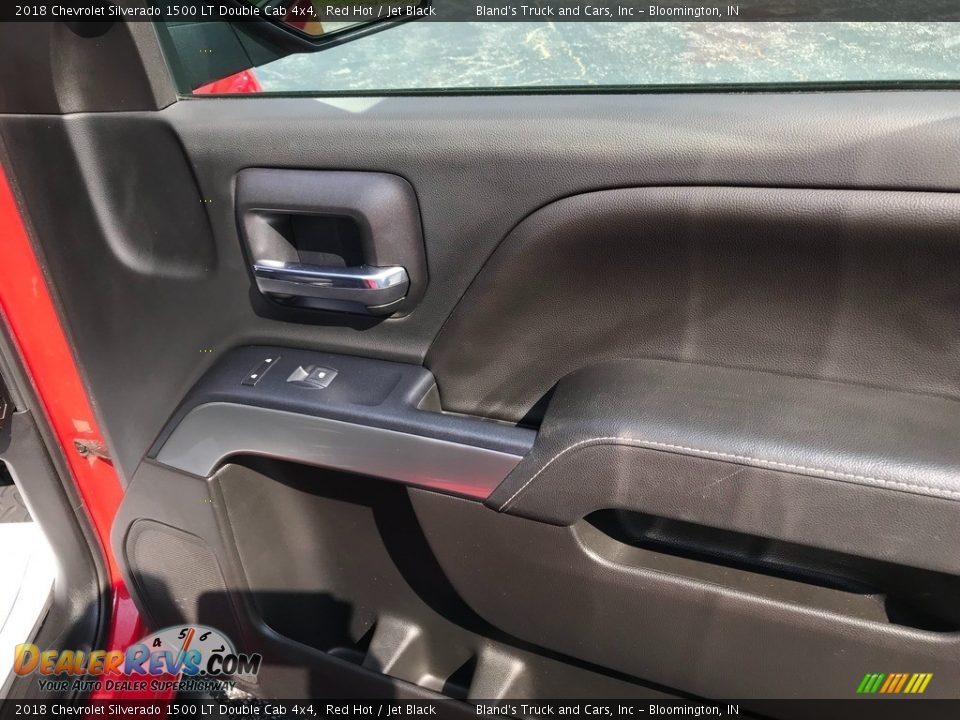 2018 Chevrolet Silverado 1500 LT Double Cab 4x4 Red Hot / Jet Black Photo #30