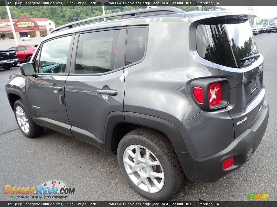 2023 Jeep Renegade Latitude 4x4 Sting-Gray / Black Photo #3