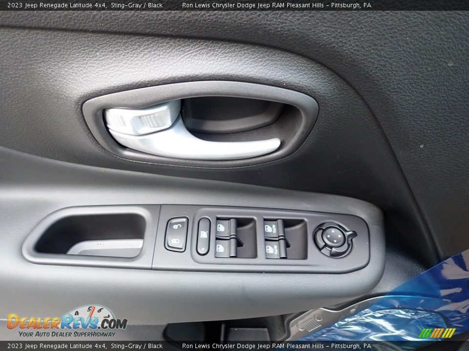 2023 Jeep Renegade Latitude 4x4 Sting-Gray / Black Photo #14