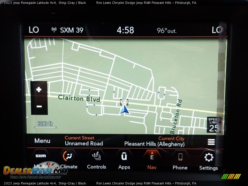 2023 Jeep Renegade Latitude 4x4 Sting-Gray / Black Photo #18