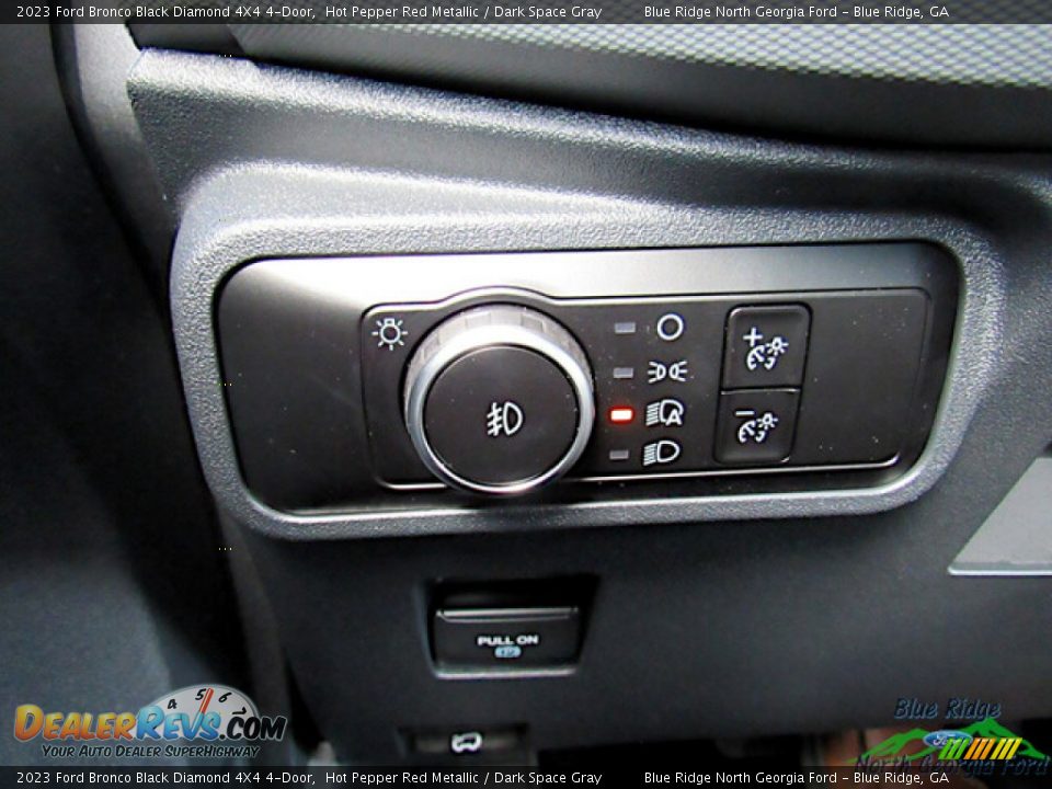 2023 Ford Bronco Black Diamond 4X4 4-Door Hot Pepper Red Metallic / Dark Space Gray Photo #23