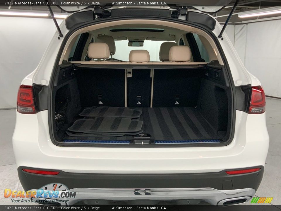 2022 Mercedes-Benz GLC 300 Polar White / Silk Beige Photo #8