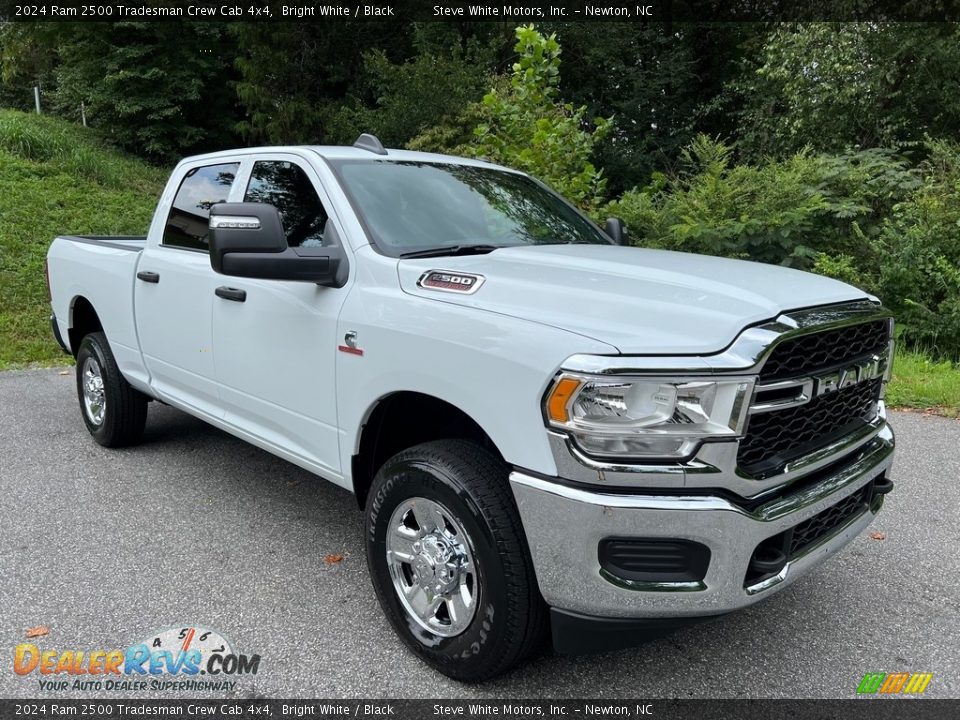 2024 Ram 2500 Tradesman Crew Cab 4x4 Bright White / Black Photo #4