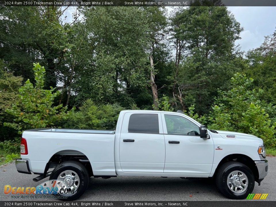 2024 Ram 2500 Tradesman Crew Cab 4x4 Bright White / Black Photo #5