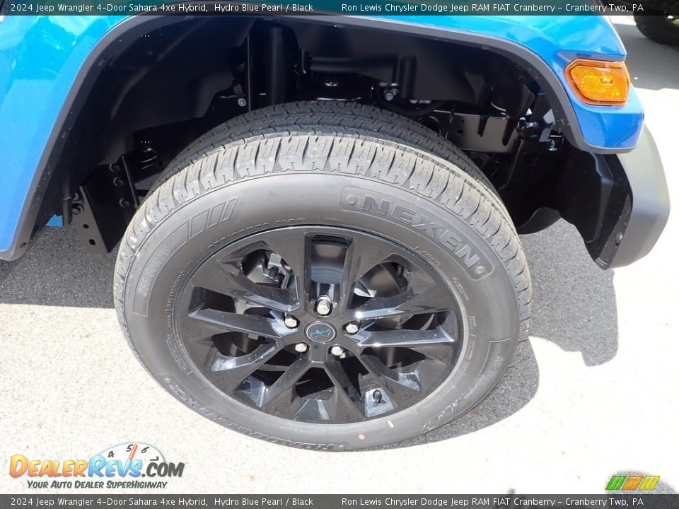 2024 Jeep Wrangler 4-Door Sahara 4xe Hybrid Hydro Blue Pearl / Black Photo #9