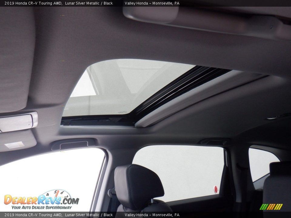 Sunroof of 2019 Honda CR-V Touring AWD Photo #10