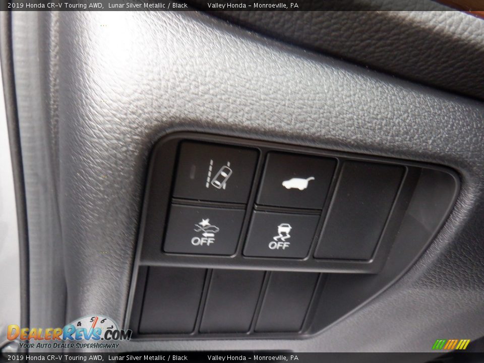 Controls of 2019 Honda CR-V Touring AWD Photo #12