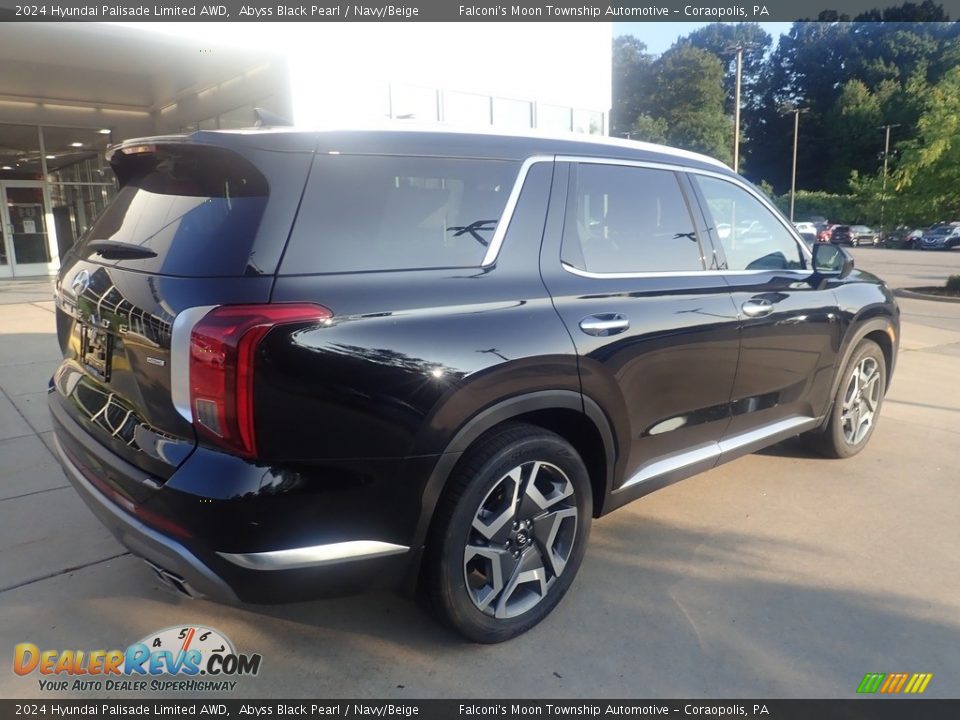 2024 Hyundai Palisade Limited AWD Abyss Black Pearl / Navy/Beige Photo #2
