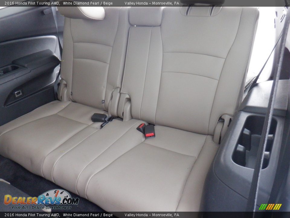 Rear Seat of 2016 Honda Pilot Touring AWD Photo #34