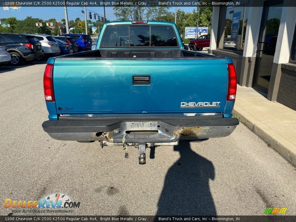 1998 Chevrolet C/K 2500 K2500 Regular Cab 4x4 Bright Blue Metallic / Gray Photo #7