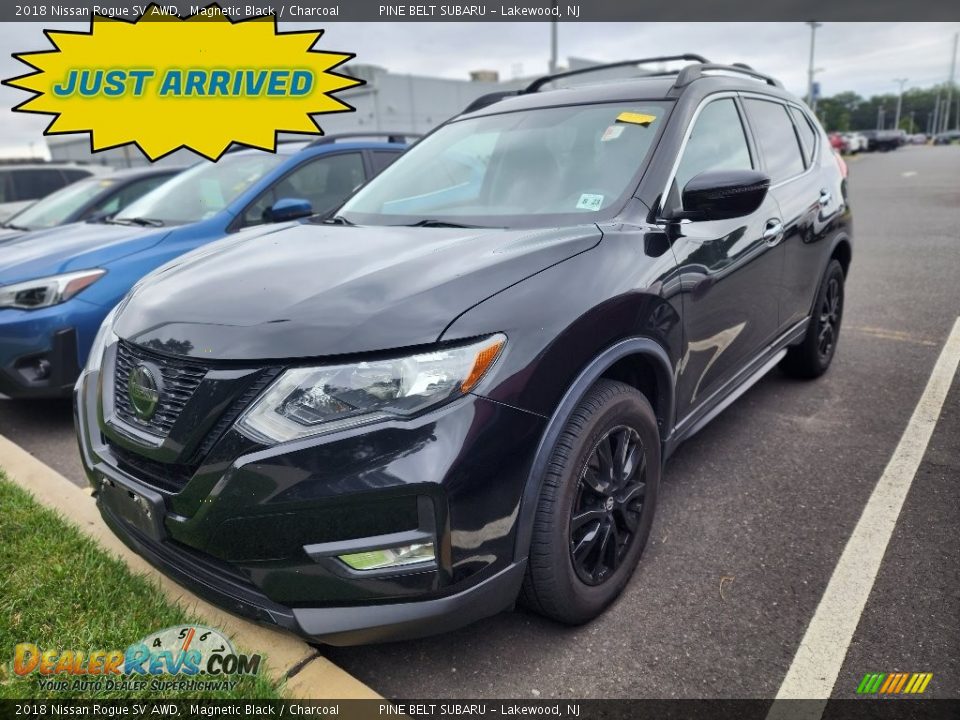 2018 Nissan Rogue SV AWD Magnetic Black / Charcoal Photo #1