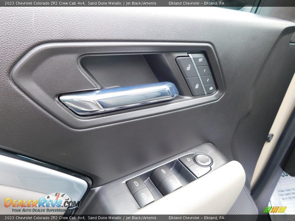 Door Panel of 2023 Chevrolet Colorado ZR2 Crew Cab 4x4 Photo #22