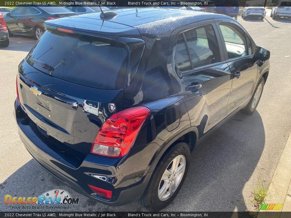 2022 Chevrolet Trax LS AWD Midnight Blue Metallic / Jet Black Photo #5