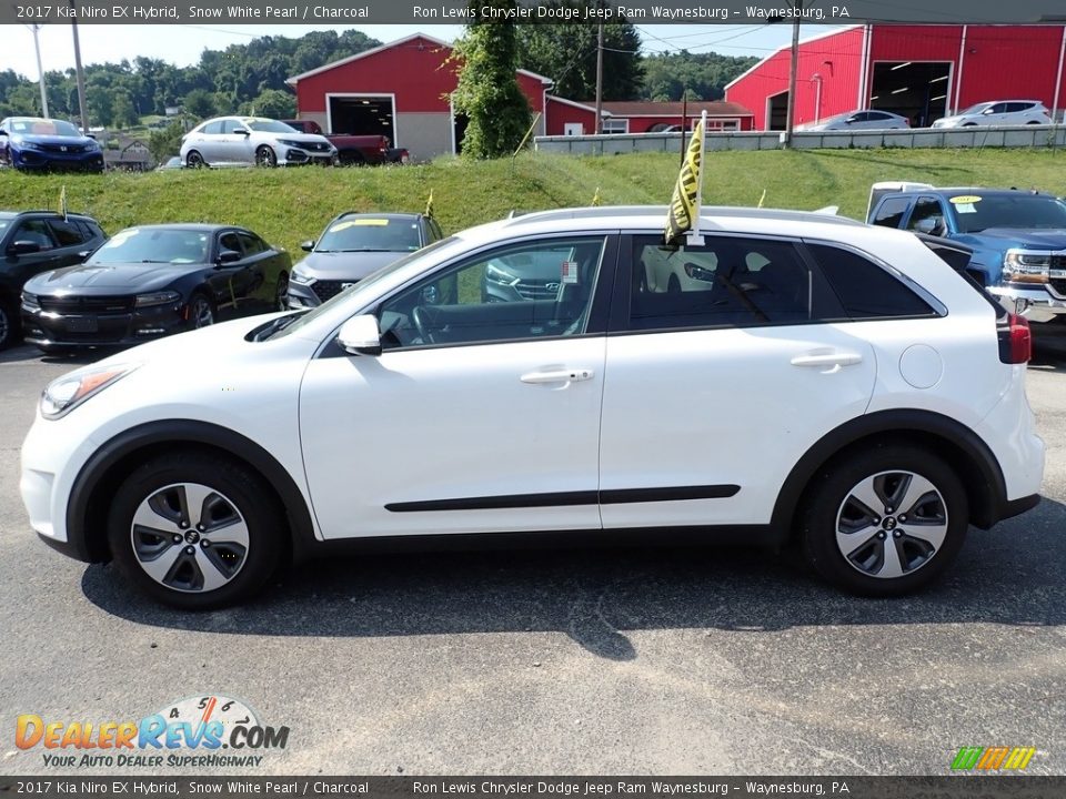 Snow White Pearl 2017 Kia Niro EX Hybrid Photo #2