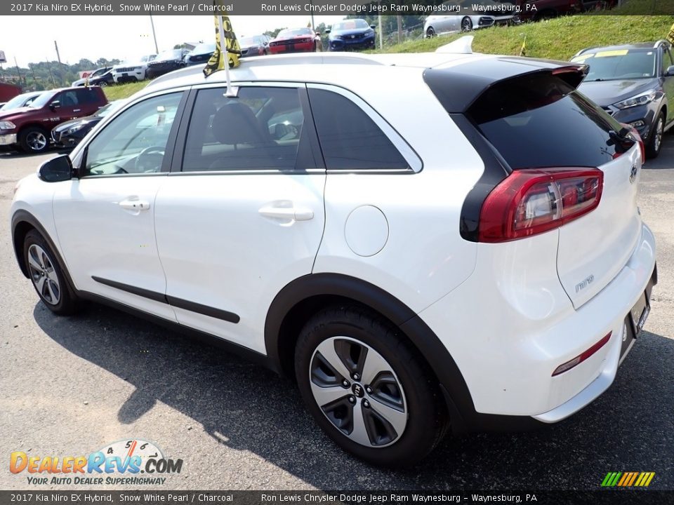 2017 Kia Niro EX Hybrid Snow White Pearl / Charcoal Photo #3