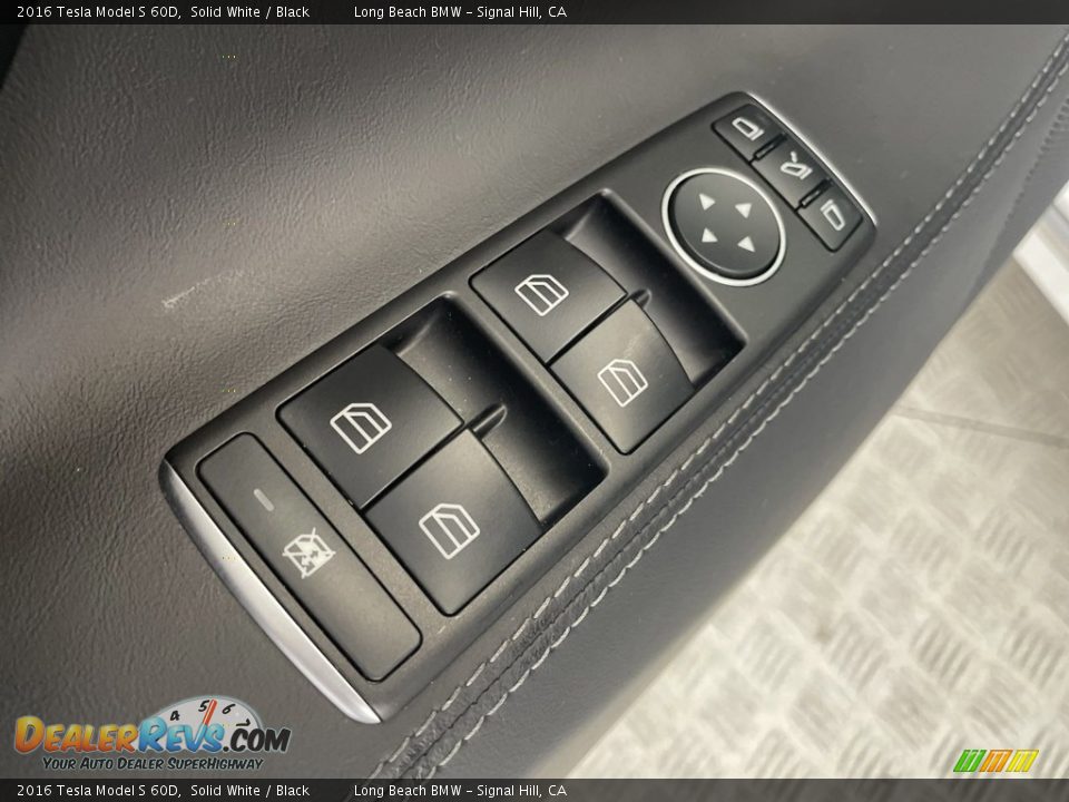 Controls of 2016 Tesla Model S 60D Photo #12