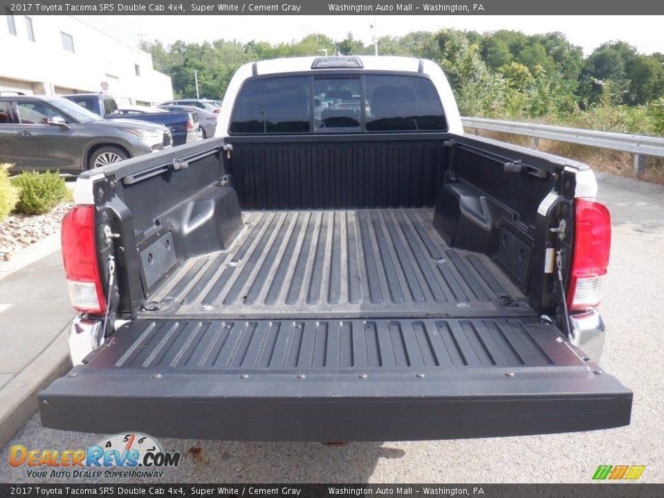 2017 Toyota Tacoma SR5 Double Cab 4x4 Super White / Cement Gray Photo #20