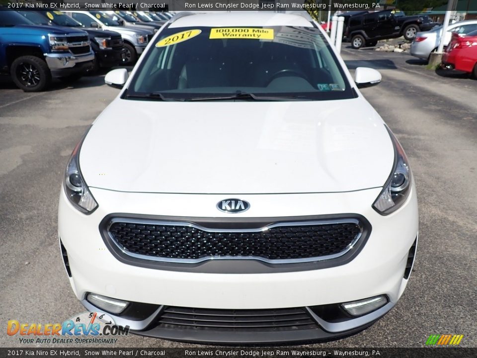 2017 Kia Niro EX Hybrid Snow White Pearl / Charcoal Photo #9