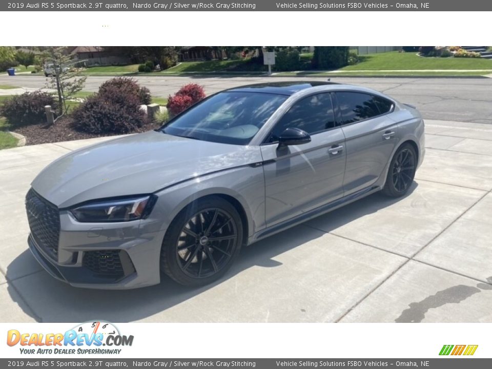 Front 3/4 View of 2019 Audi RS 5 Sportback 2.9T quattro Photo #1