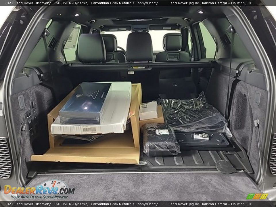 2023 Land Rover Discovery P360 HSE R-Dynamic Trunk Photo #25