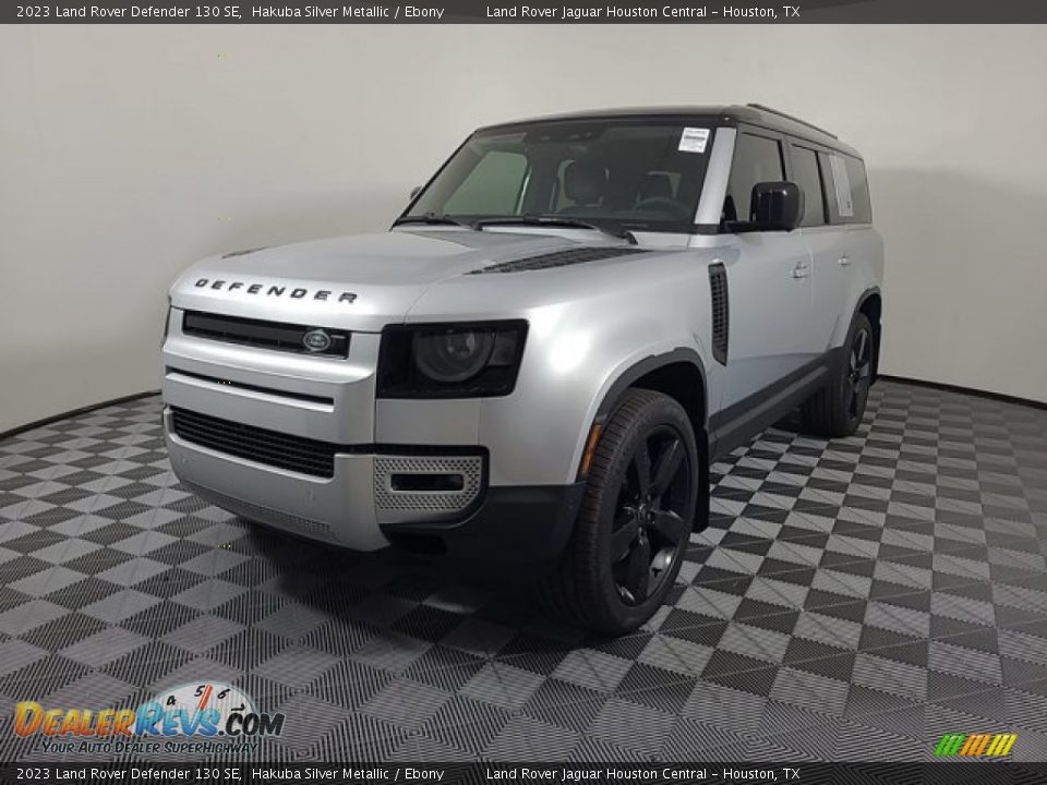 2023 Land Rover Defender 130 SE Hakuba Silver Metallic / Ebony Photo #1