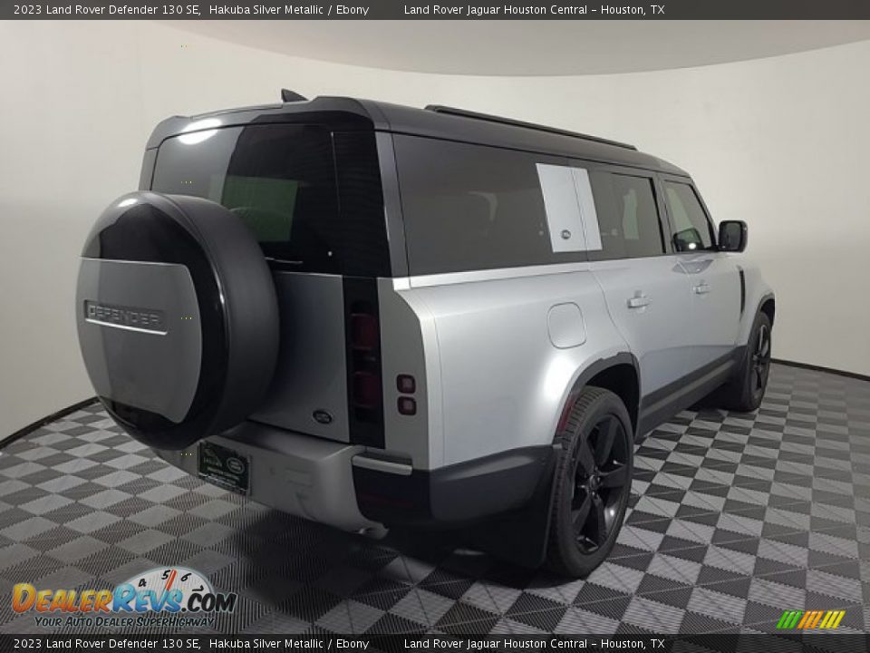 2023 Land Rover Defender 130 SE Hakuba Silver Metallic / Ebony Photo #2